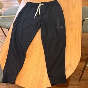 Vuori Men's Black Sunday Performance Joggers Size Mediun